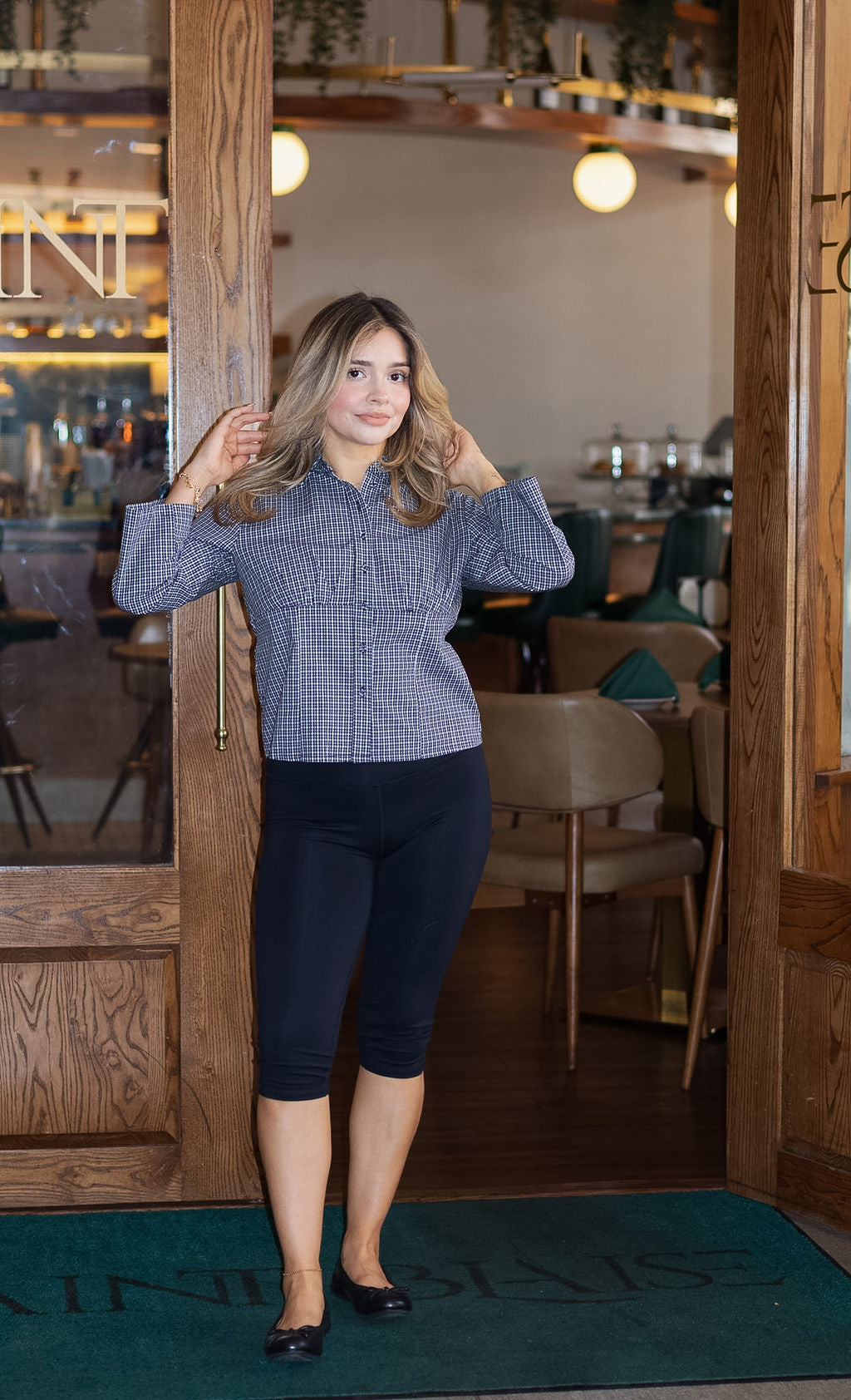 The Linea Capri Leggings